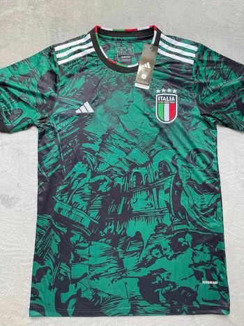 Maillot concept foot Italie vert édition Rome Colisée taille M