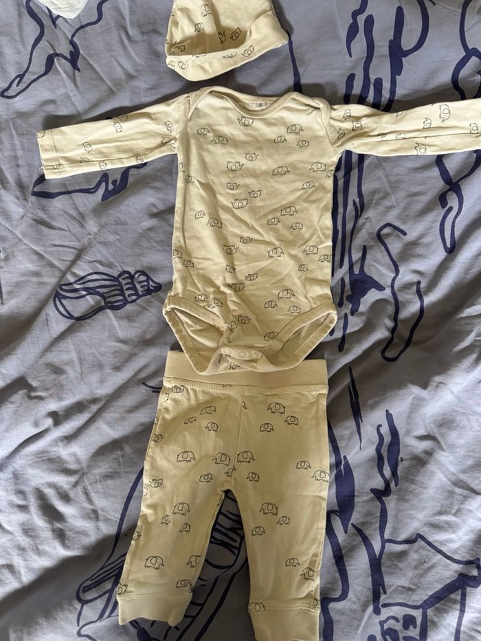 Ensemble motif éléphant taille 3 mois