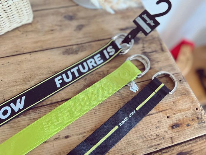 Lot de 3 ceintures sportwear noir et fluo Jennyfer - photo numéro 4