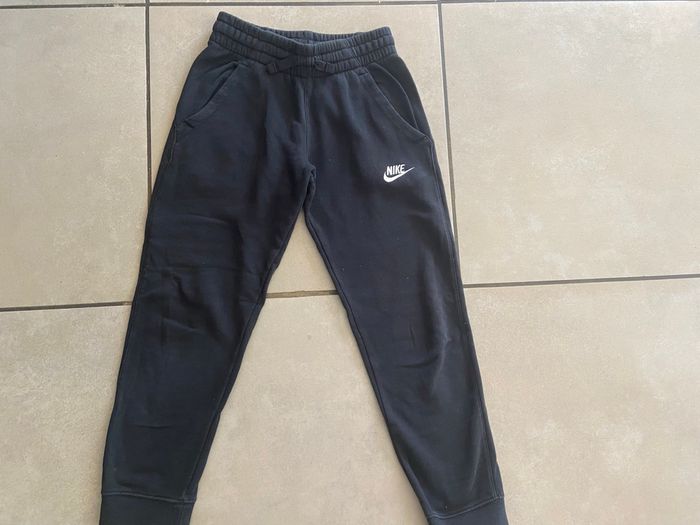 Jogging Nike 8 ans