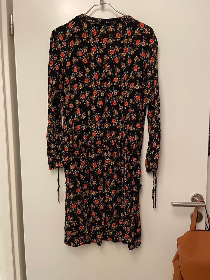 Robe courte - photo numéro 2