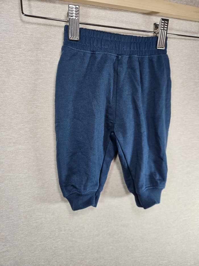 Jogging marine tex 3 mois - photo numéro 5