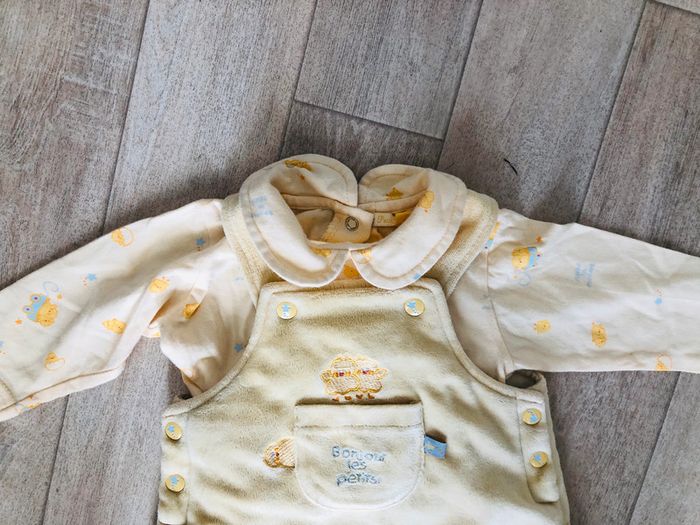 Salopette jaune et tee-shirt fille - photo numéro 5