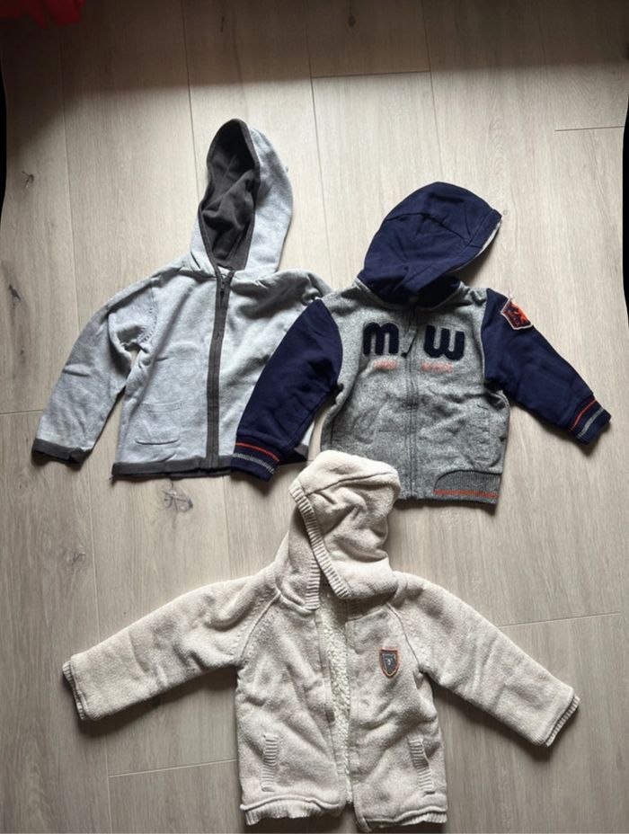 Lot vêtements garçon 2 ans - photo numéro 4
