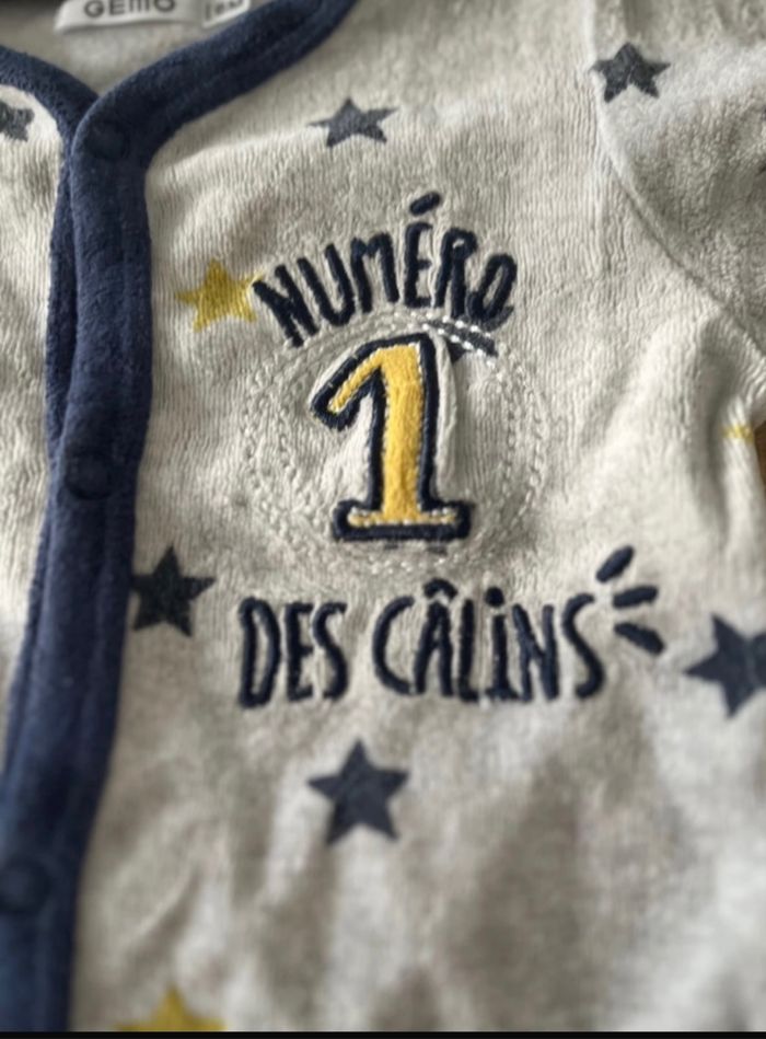 Pyjama 6 mois - photo numéro 2