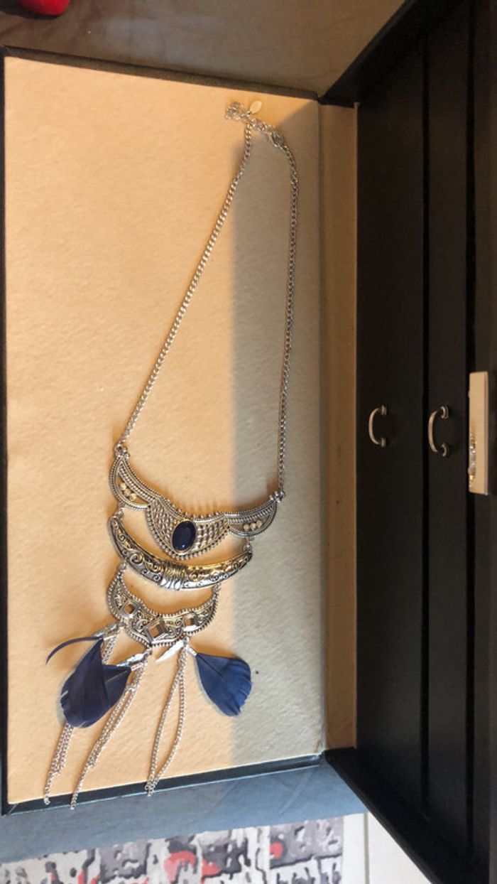 Collier à plume