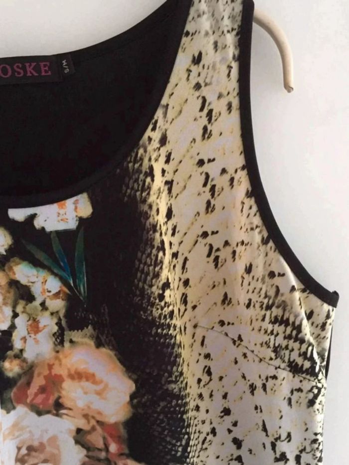 Robe  mini  fleurs  Taille S - photo numéro 3