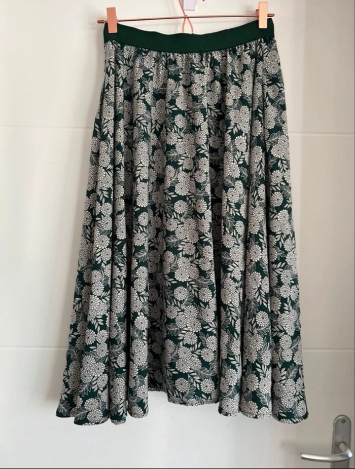 Jupe mi longue - photo numéro 3