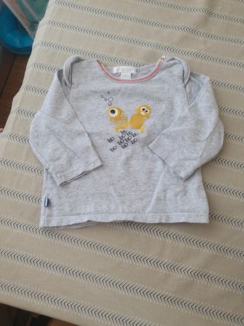 T shrit taille 6 mois