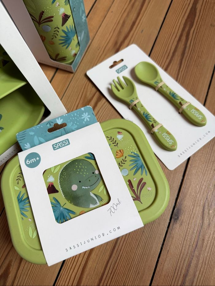 Ensemble repas en silicone neuf Sassi - photo numéro 2