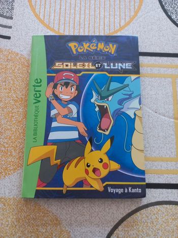 Bibliothèque verte Pokémon Soleil et lune tome 10