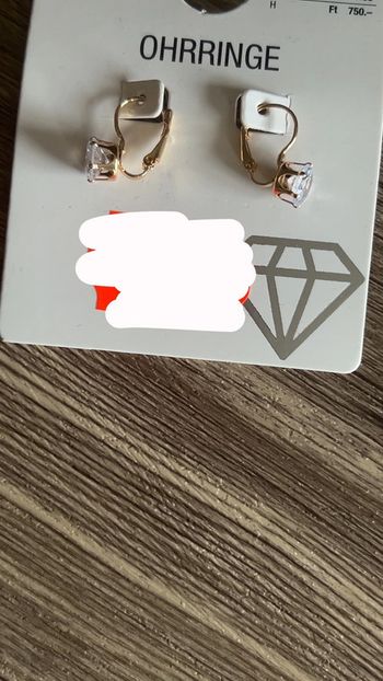 Boucles d’oreilles neuves