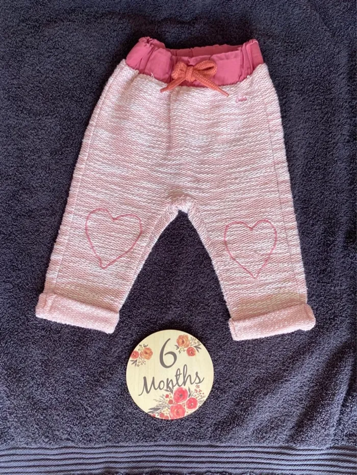 Pantalon rose motifs cœurs 6 mois