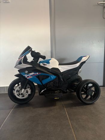 Moto Électrique 6V Enfant 3-8 Ans – Bleu, quasi-neuve