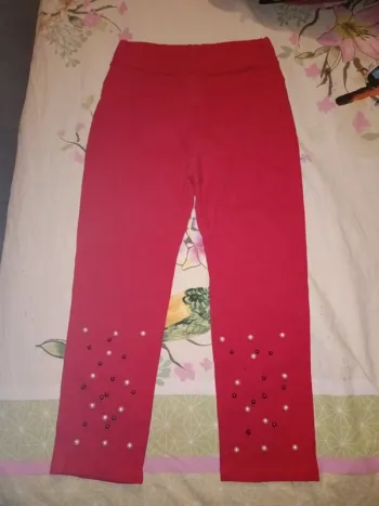 Pantacourt rouge perles taille s