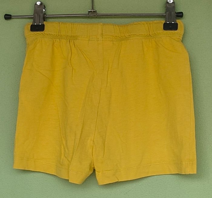 Short taille 7/8 ans - photo numéro 3