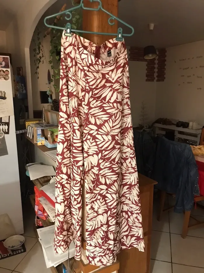 pantalon large feuillu