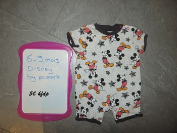 combinaison mickey disney par primark  taille 6-9 mois