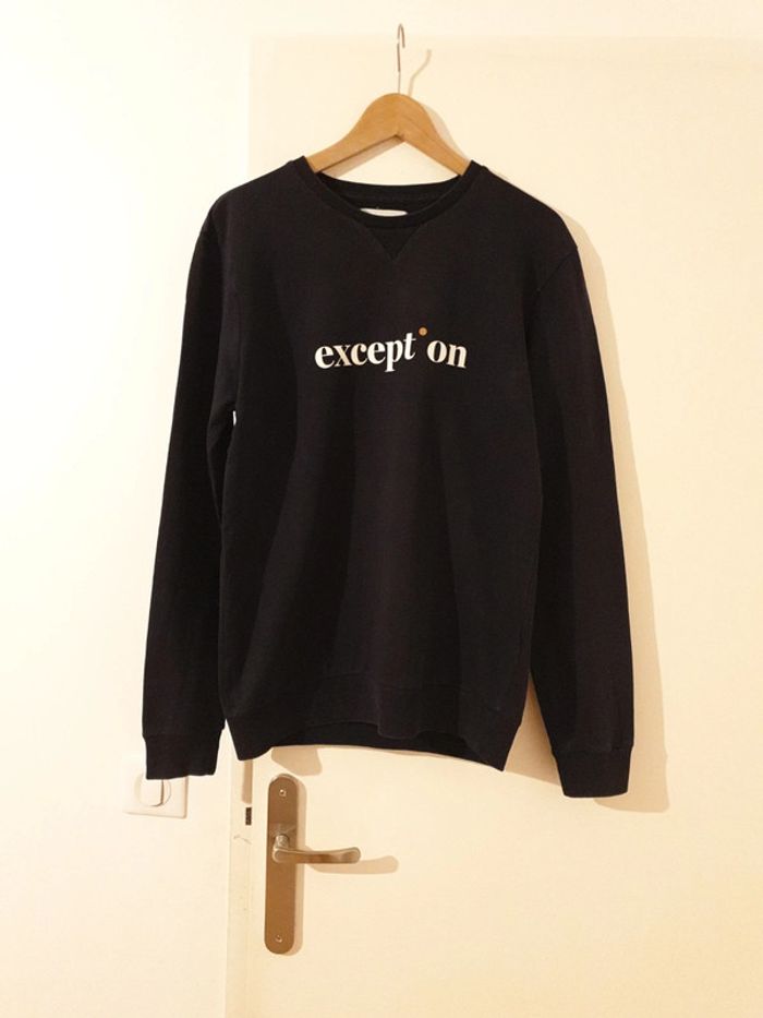 Sweat noir "Exception"