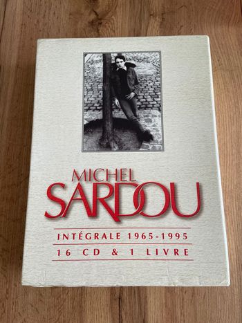 Coffret Michel Sardou Intégrale 1965-1995 – 16 CD + Livre Collector