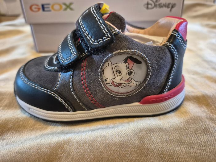 Superbes basket Geox x Disney Hologramme T20 neuves - photo numéro 5