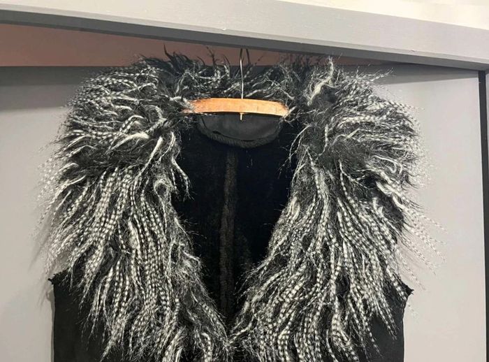 Veste gilet sans manches  femme  L 40 noir  fausse  fourrure - photo numéro 2