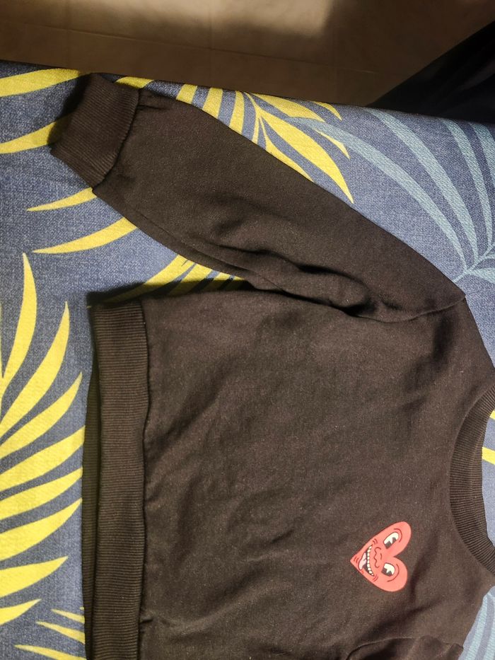 Sweat pull garçon Keith haring coeur noir 4 ans kiabi - photo numéro 6