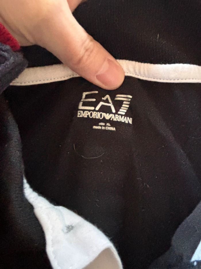 🌸Polo noir XL emporio armani 🌸 - photo numéro 2