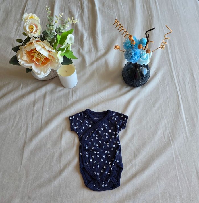 Kiabi Gemo Lot Bodys Coton Bleu Jaune Très Bon État 0M 50cm - photo numéro 2