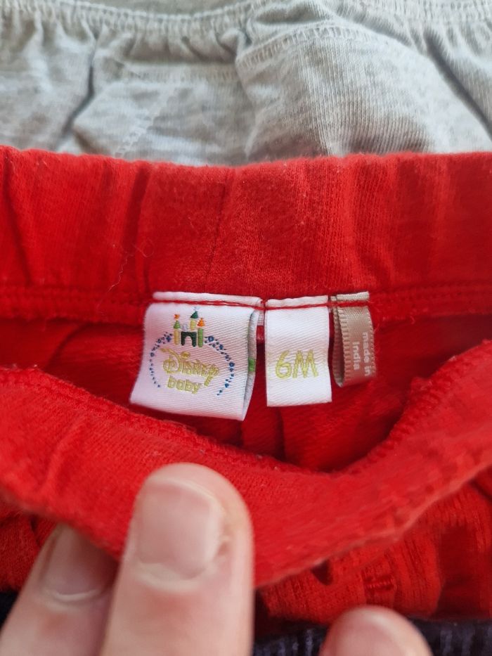 Lot vêtements 6 mois - photo numéro 2