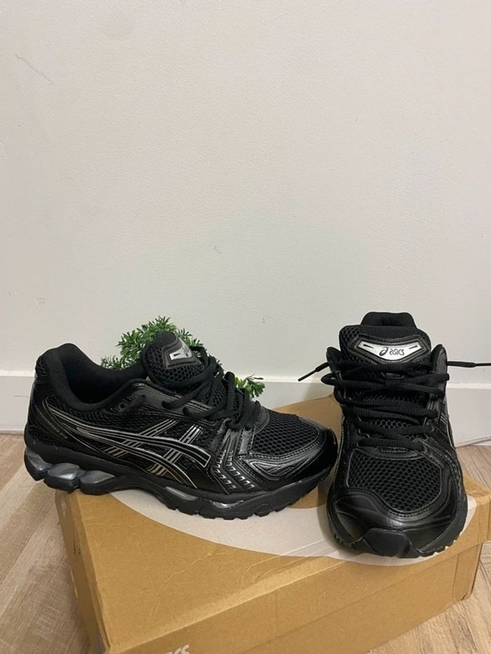 Asics Gel Kayano 14 - photo numéro 2