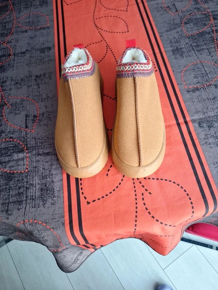 Mules neuves