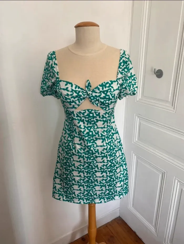 Robe trapèze à fleurs Zara - photo numéro 4
