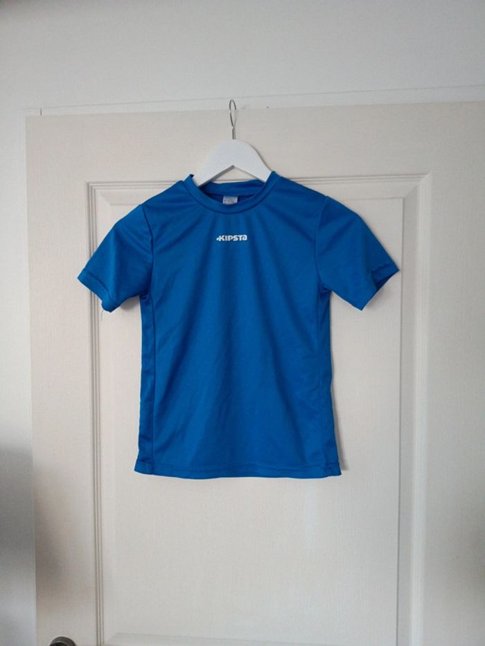 T-shirt bleu kipsta taille 10 ans idéal pour le sport