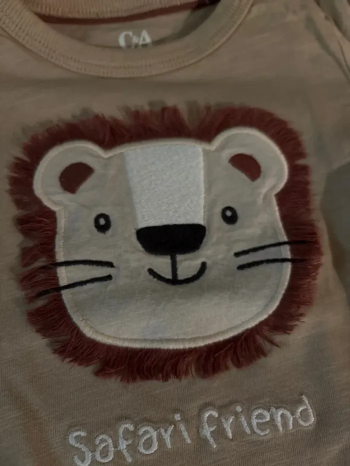 T-shirt lion - photo numéro 2
