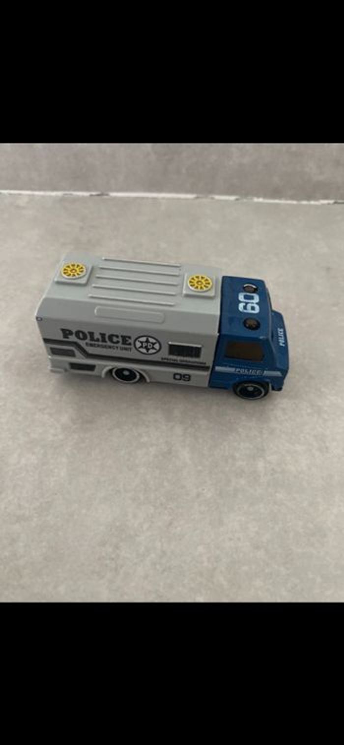 Jouet Camion de police - photo numéro 2