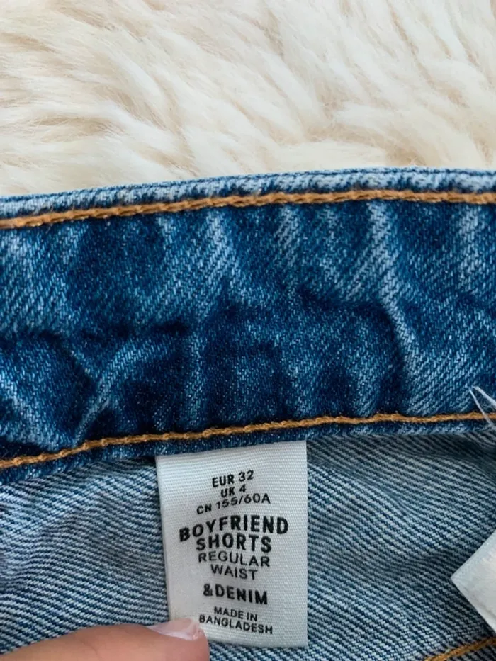 Short en jean bleu - photo numéro 2