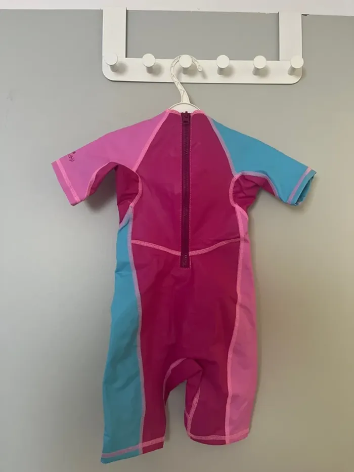 Maillot de bain combinaison taille 3 ans - photo numéro 4