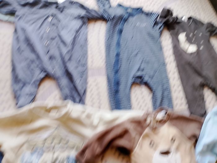 Lot de 10 pyjamas bb 6 mois - photo numéro 5