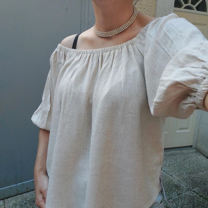 Joli haut neuf pour 38/40 - photo numéro 2