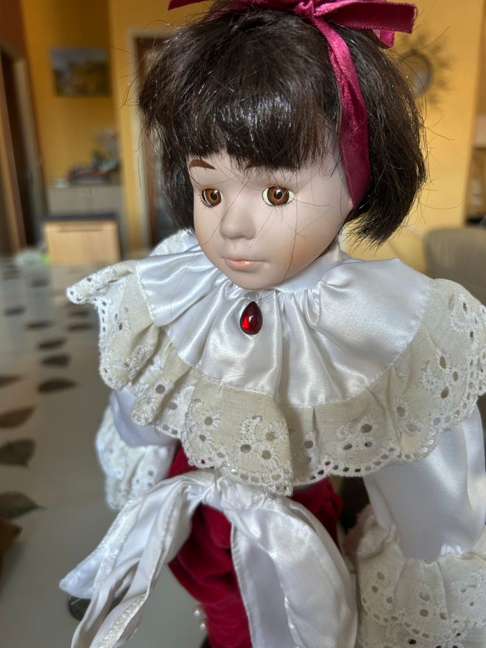 Poupée de collection type Mime / Pierrot en porcelaine - Style Vénitien - photo numéro 2