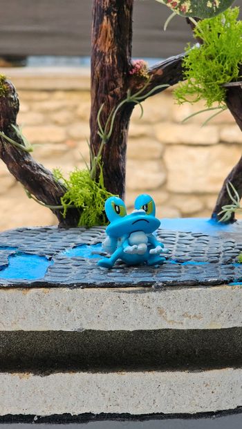 Super figurine Pokemon grenousse