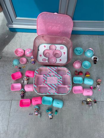 Valise poupées LOL