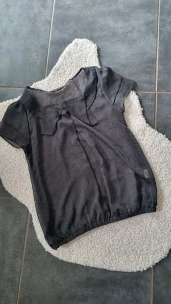 Blouse noire légèrement transparente petit pois L 40