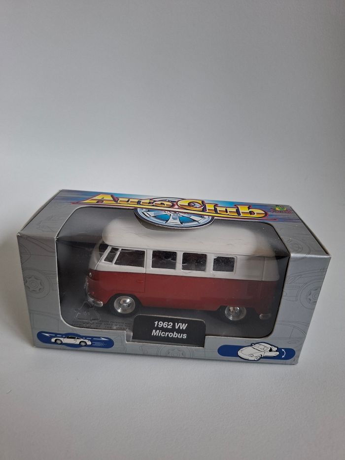 Volkswagen T1 - combi - bus - 1962 - rouge toit blanc