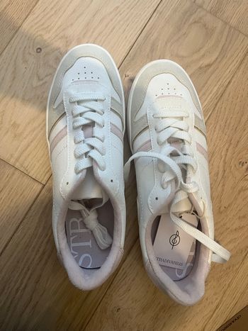 Baskets pour femmes Stradivarius 