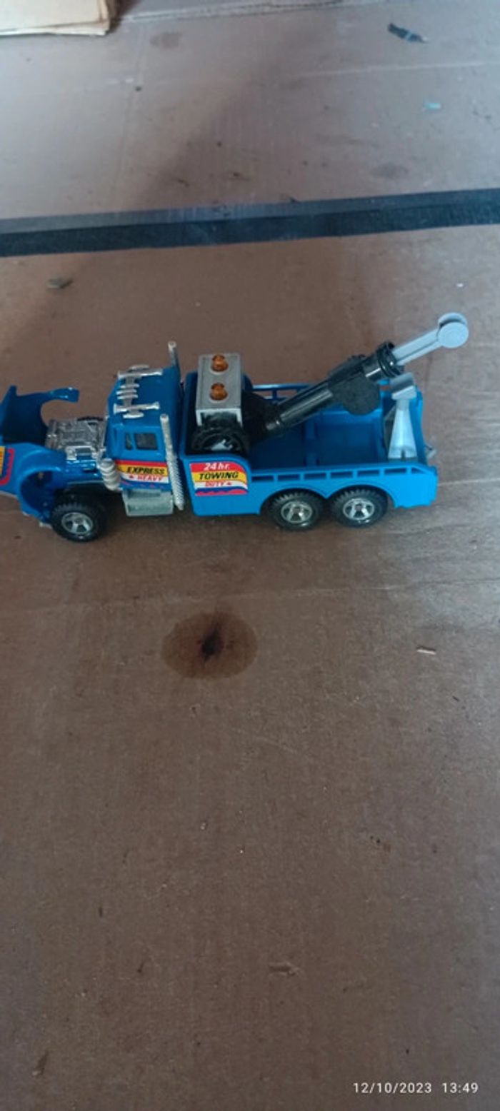 Camion Majorette Kenworth 1/47 made in France - photo numéro 4