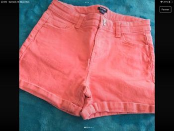lot 2 shorts kiabi 8 et 9 ans tbe  taille réglable pour l uni