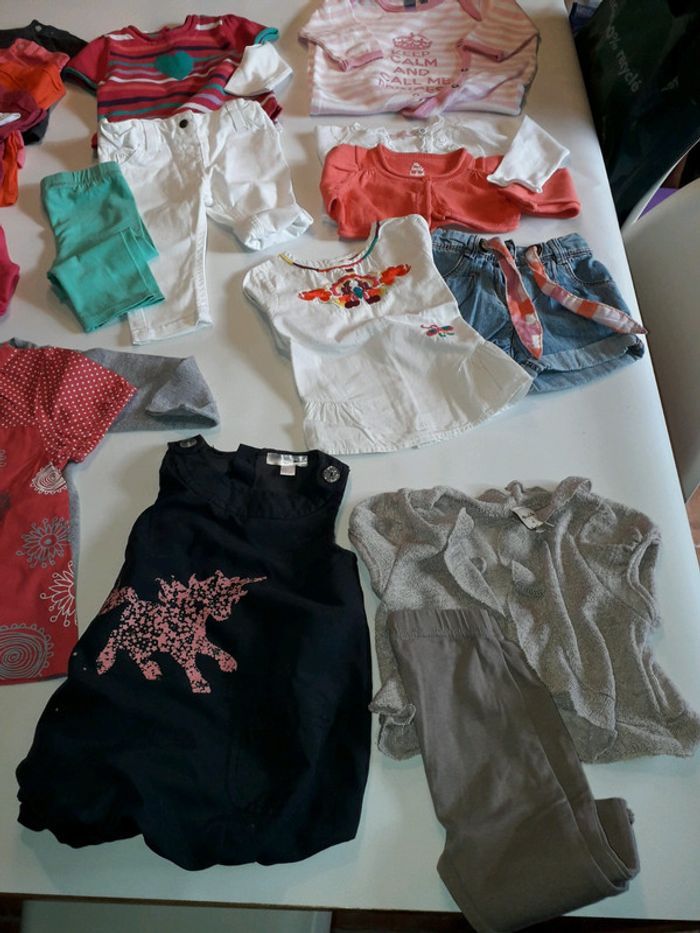 Lot 23 vêtements avec chaussures 6 et 9 mois Printemps - été plus - photo numéro 4