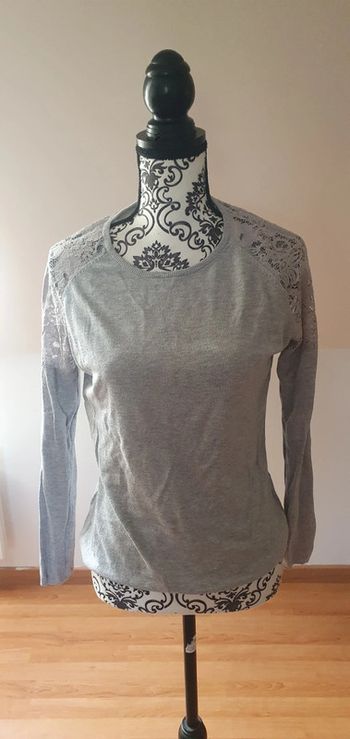 Pull épaules dentelle